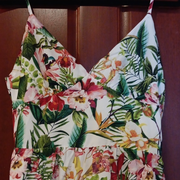 Tropical Paradise Maxi - Picture 2 of 5